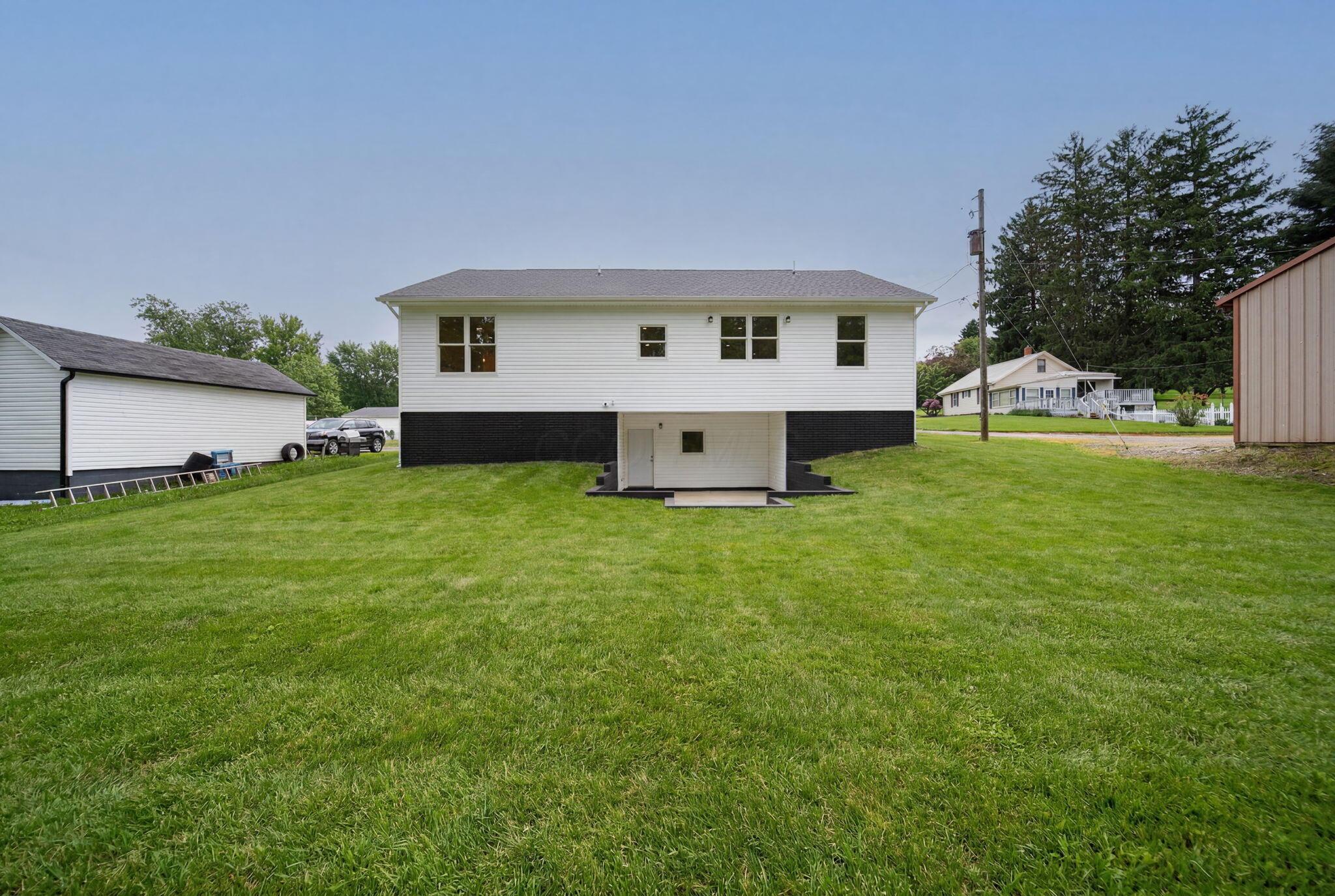 445 Linnville Road Southeast Heath, OH 43056 - Photo 7 of 93