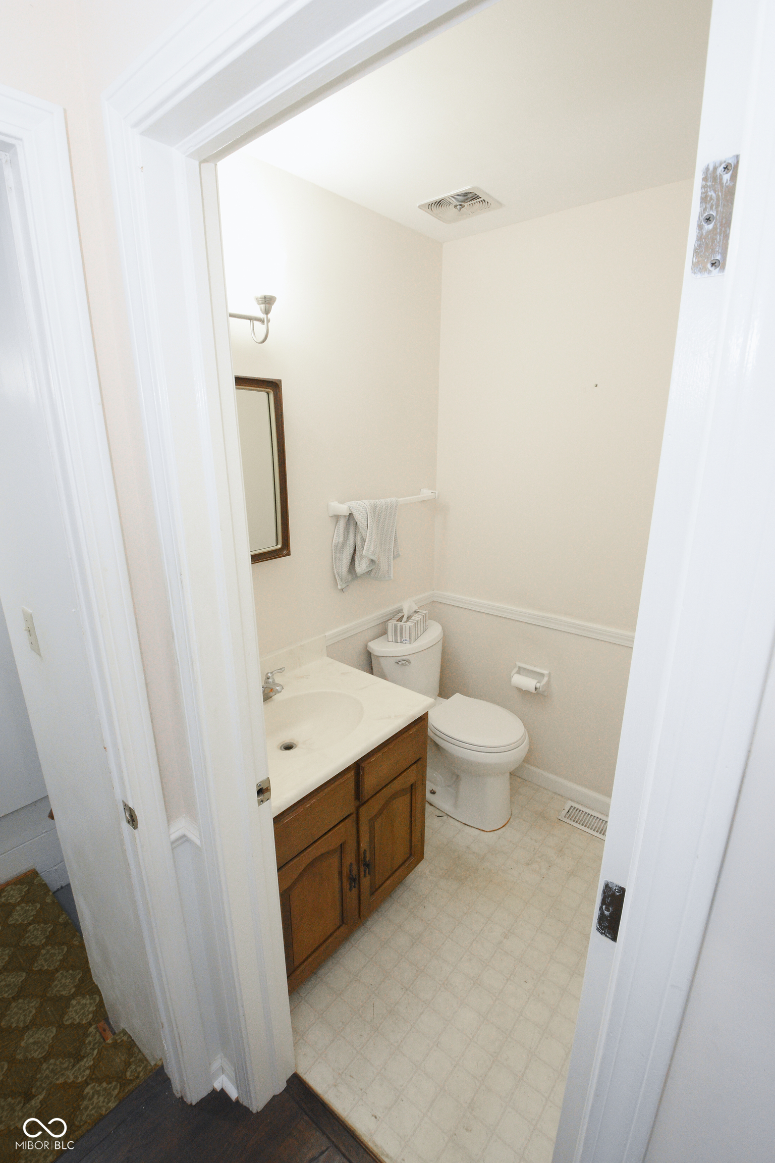5533 Roxbury Terrace Indianapolis, IN 46226 - Photo 17 of 65