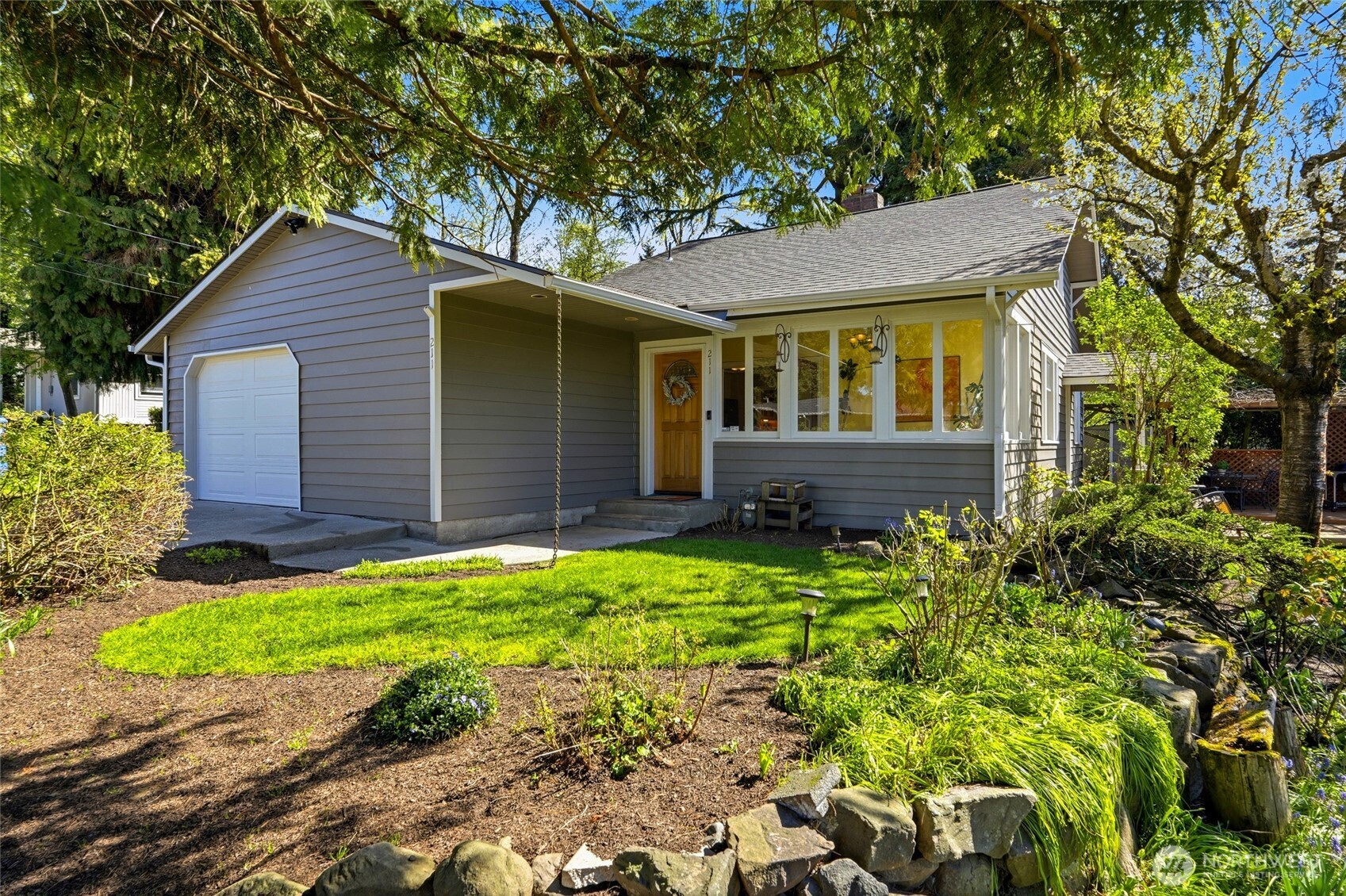 211 South 15th Street Renton, WA 98055 - Photo 2 of 38