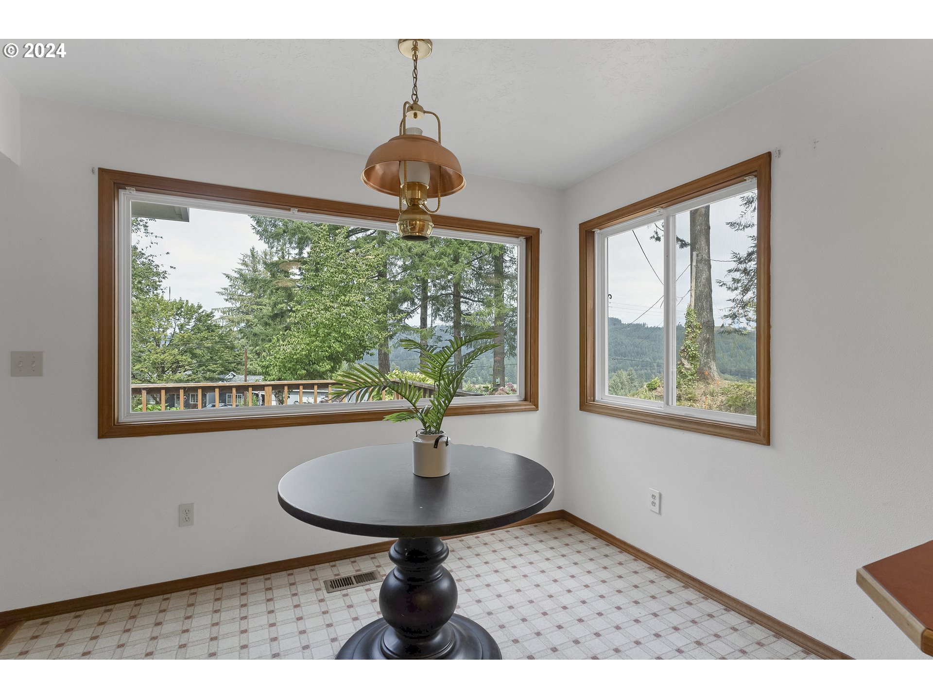 298 Elk City Road Toledo, OR 97391 - Photo 12 of 36 Gallery Image 12