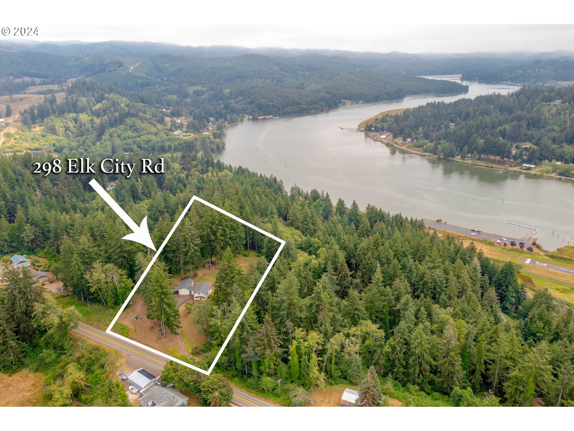 298 Elk City Road Toledo, OR 97391 - Photo 4 of 36 Gallery Image 4