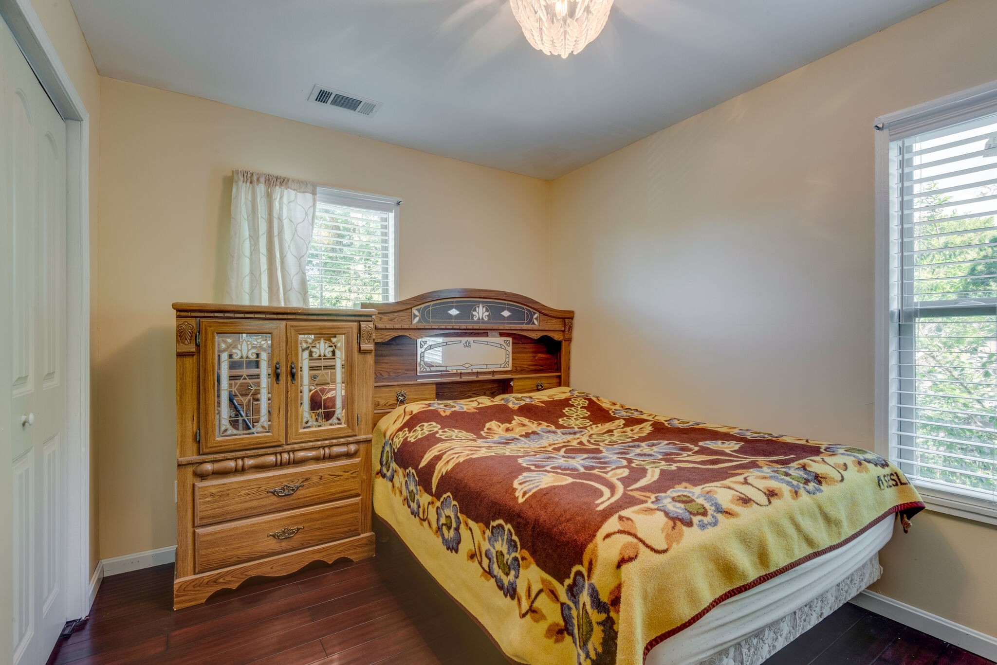 1532 Mohawk Trail Madison, TN 37115 - Photo 14 of 22 a bedroom with a bed and a window