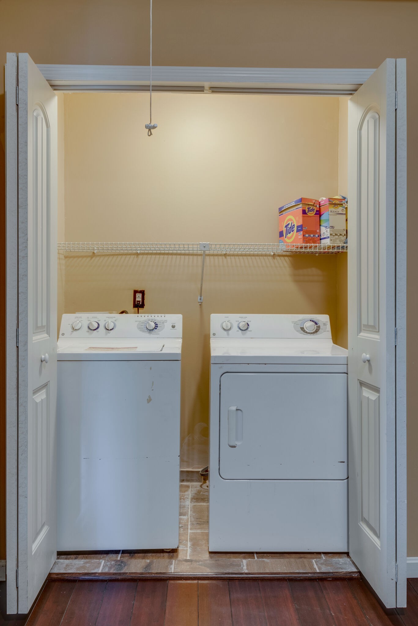 1532 Mohawk Trail Madison, TN 37115 - Photo 20 of 22 a utility room with dryer and washer