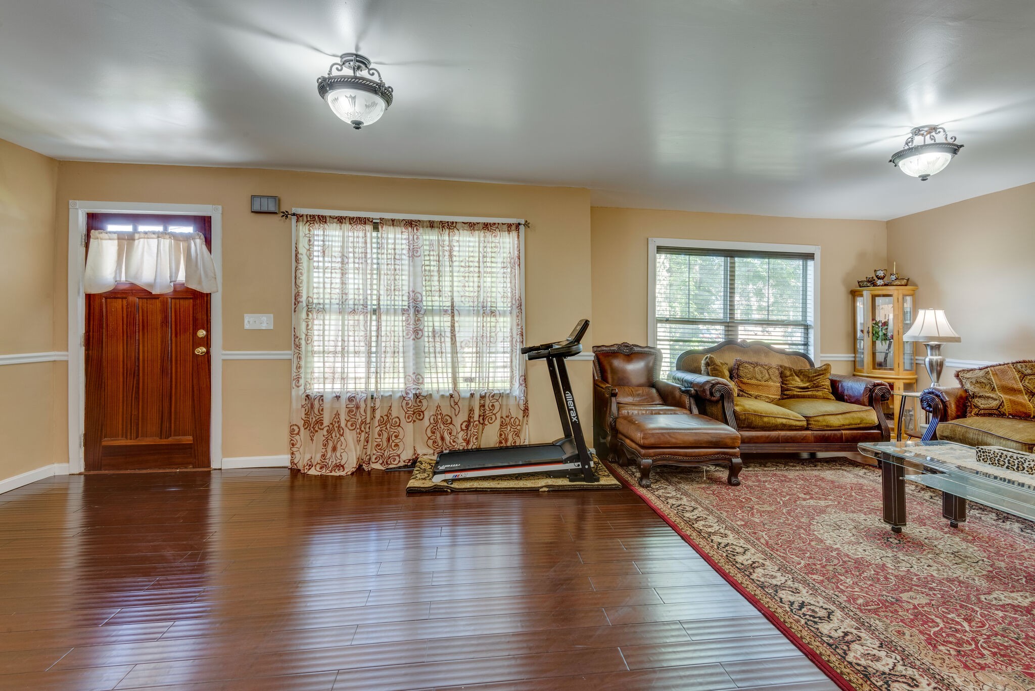1532 Mohawk Trail Madison, TN 37115 - Photo 4 of 22 a living room with furniture or wooden floor and a large window