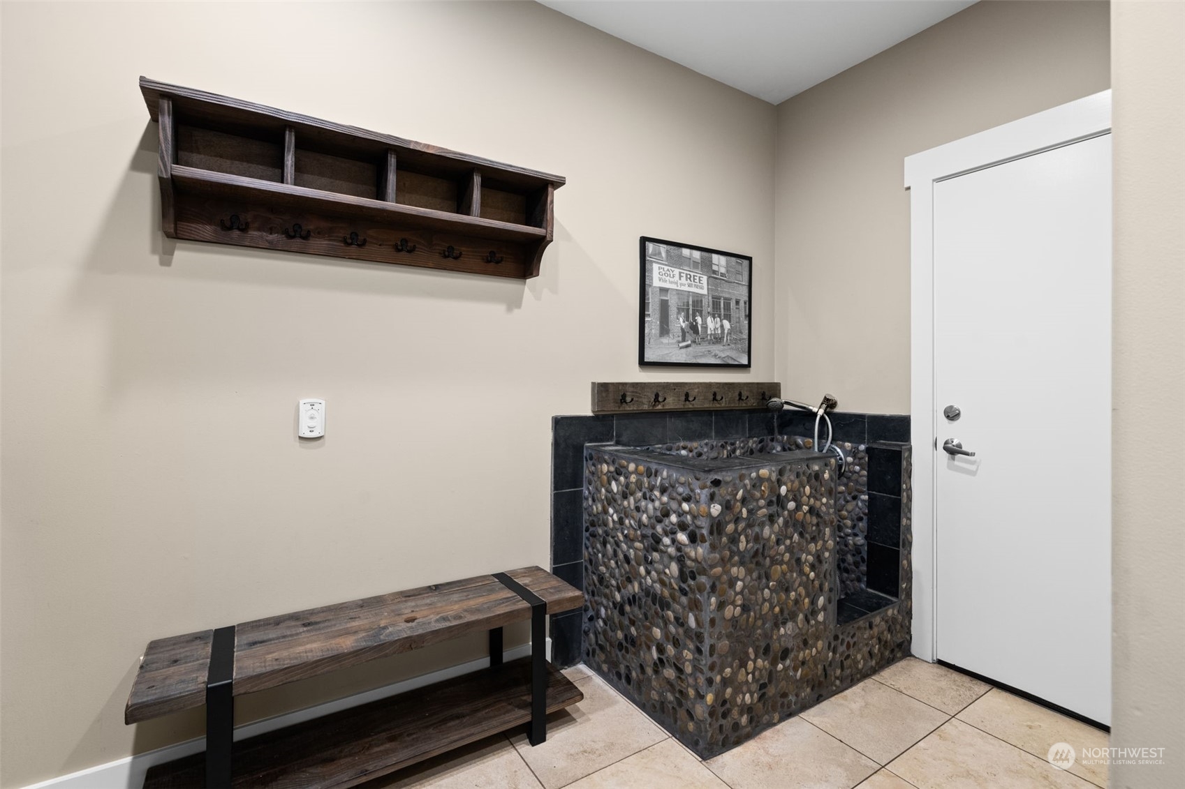 529 37th Street Bellingham, WA 98229 - Photo 17 of 40