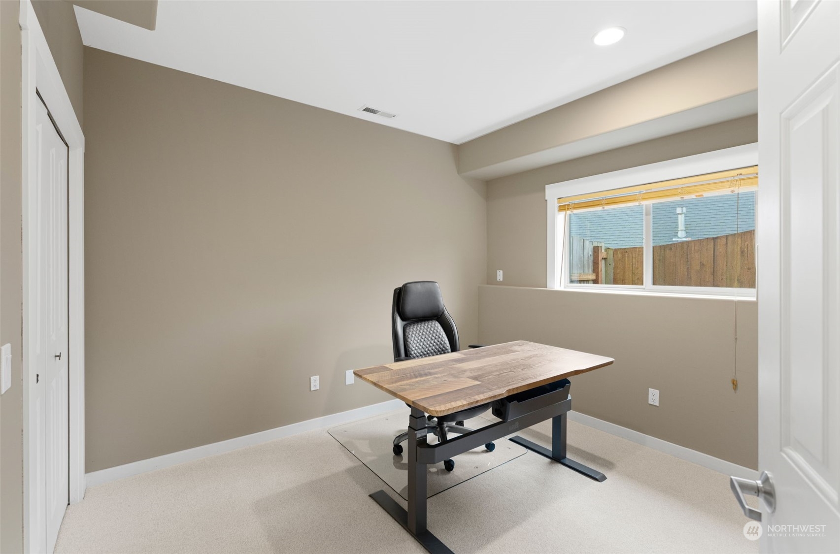529 37th Street Bellingham, WA 98229 - Photo 35 of 40