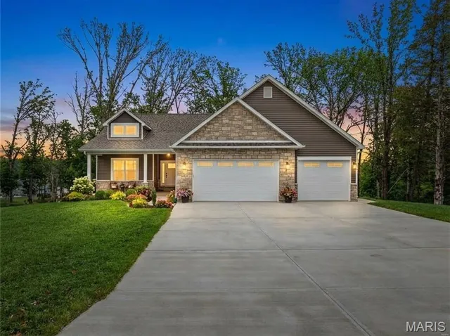 $534,900 | 442 Shady Trail Drive, Troy, MO 63379