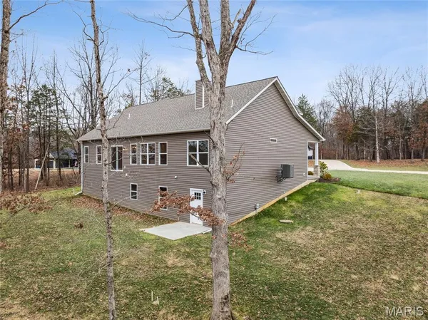 $534,900 | 442 Shady Trail Drive, Troy, MO 63379