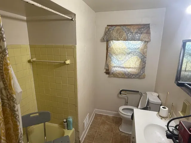 $269,900 | 6535 West Keefe Ave Parkway, Milwaukee, WI 53216