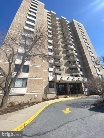 $147,000 | 118 Monroe Street, Unit 709, Rockville, MD 20850