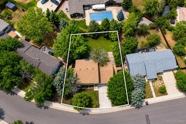 $389,900 | 17995 East Nassau Drive, Aurora, CO 80013