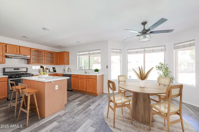 $3,350 | 4432 East Anderson Drive, Phoenix, AZ 85032