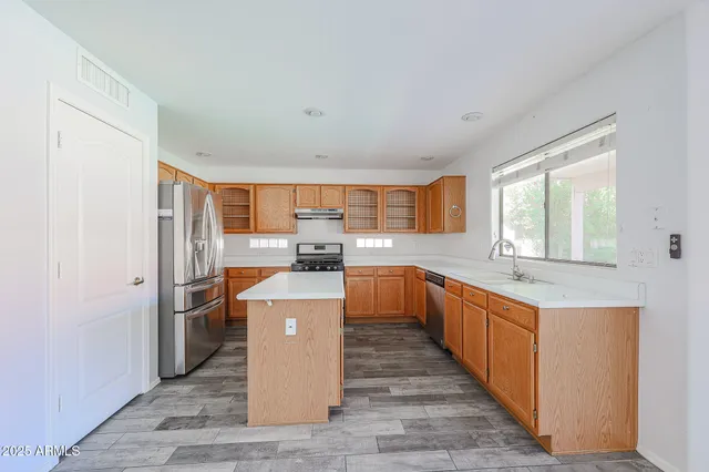 $3,350 | 4432 East Anderson Drive, Phoenix, AZ 85032