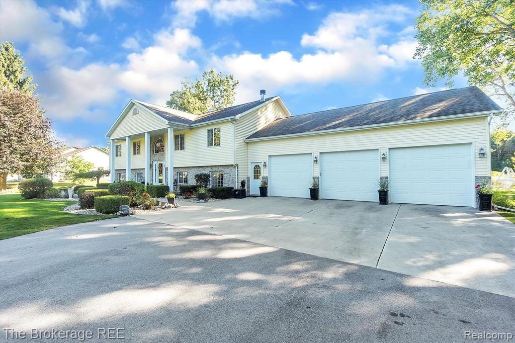 9202 North Webster Road Clio, MI 48420 - Photo 4 of 51