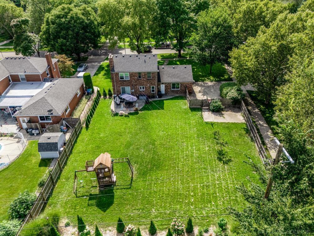 986 Balfour Street Grosse Pointe, MI 48230 - Photo 39 of 41 50154731-576b5731-b3a6-4059-8c70-24369dc0a693.JPG