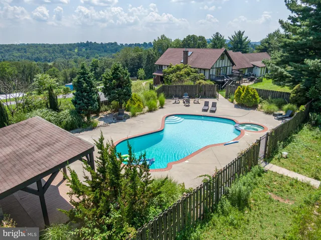 $6,000 | 1496 Orchard Lane, Boyertown, PA 19512