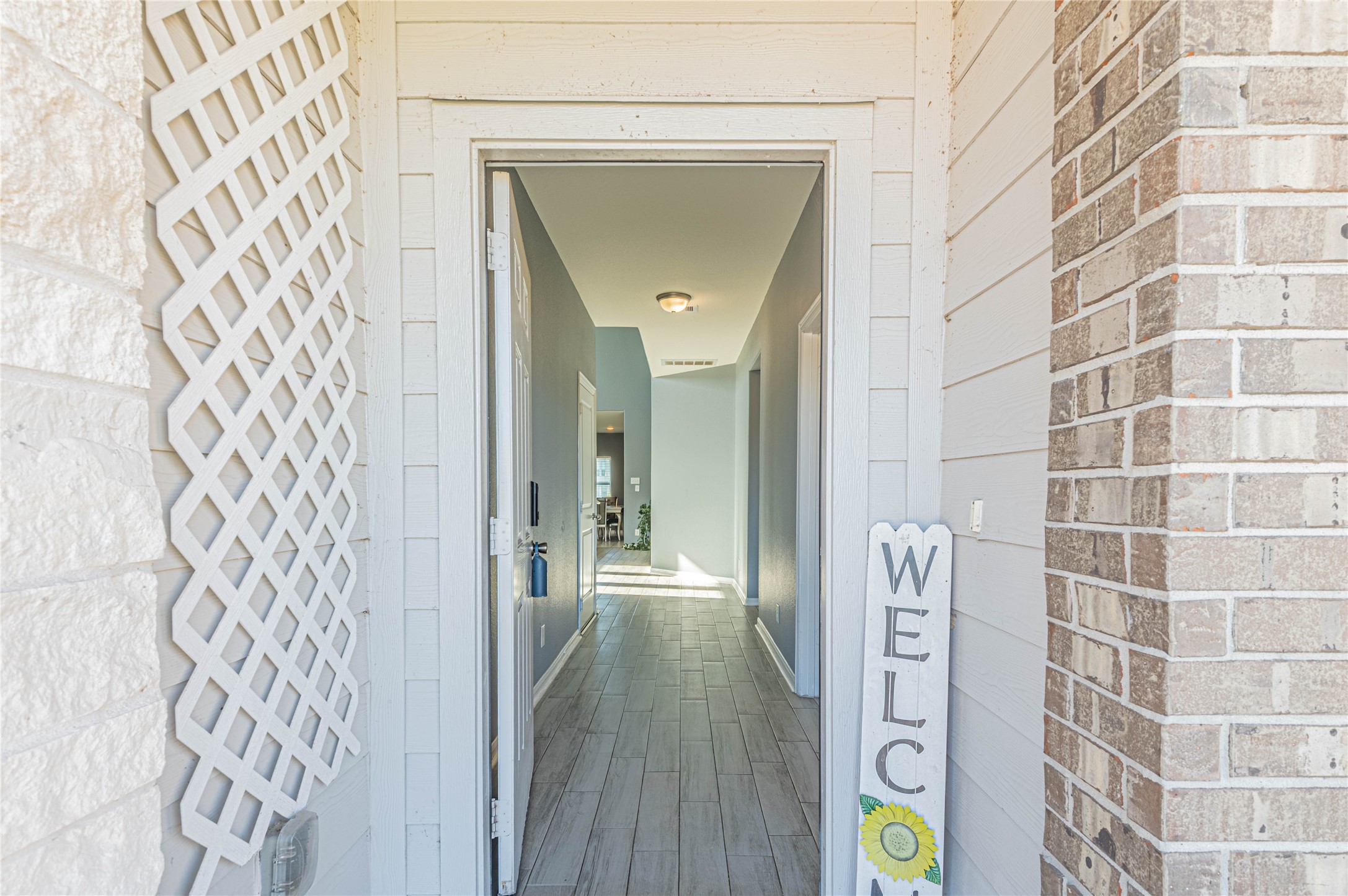 107 Montecito Lane Manvel, TX 77578 - Photo 2 of 49