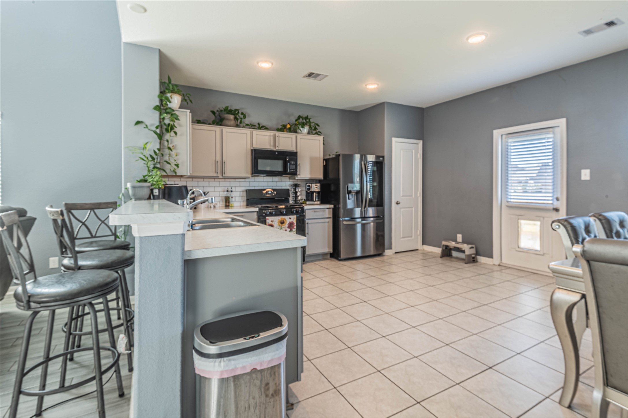 107 Montecito Lane Manvel, TX 77578 - Photo 7 of 49