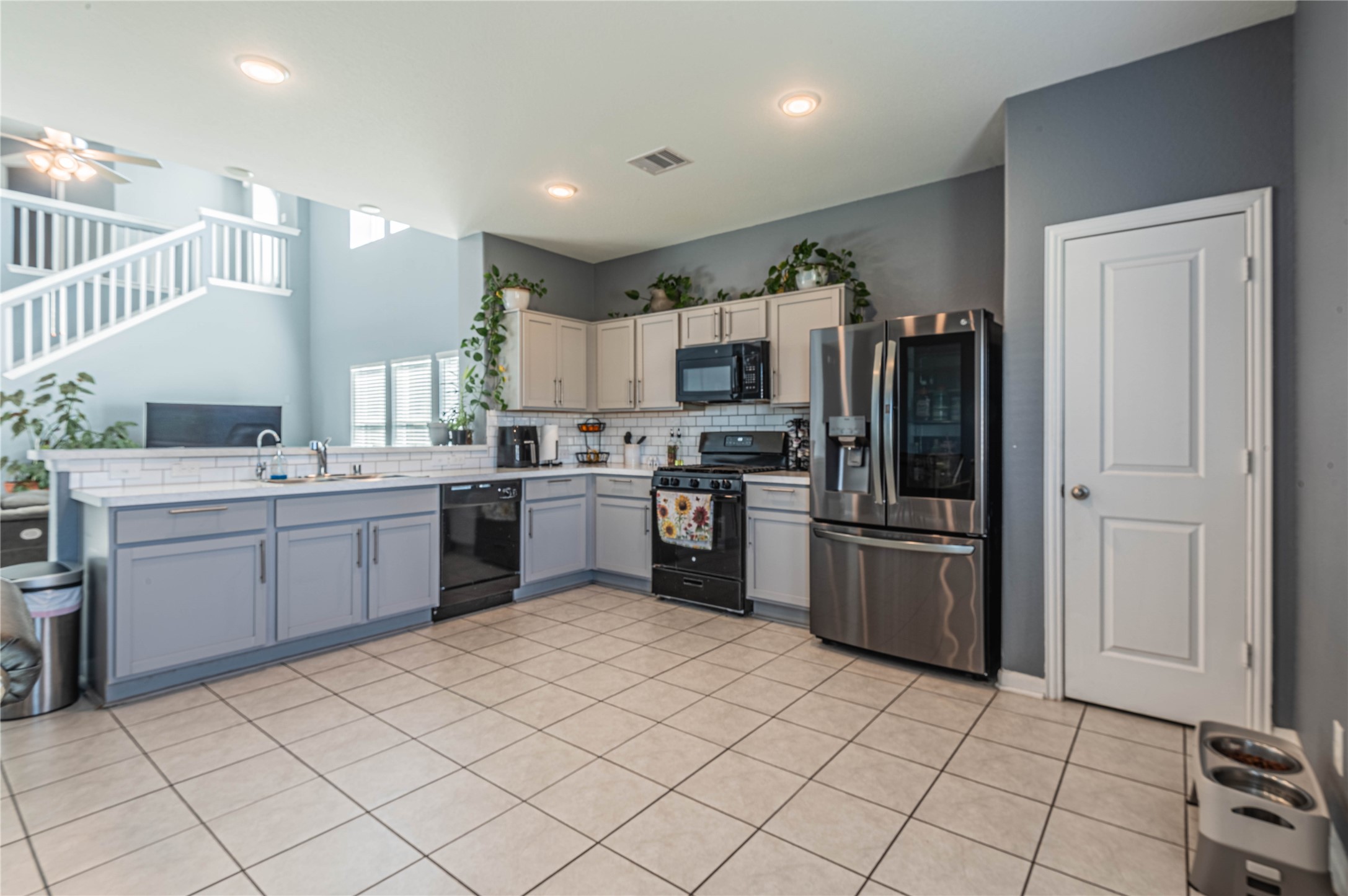 107 Montecito Lane Manvel, TX 77578 - Photo 10 of 49