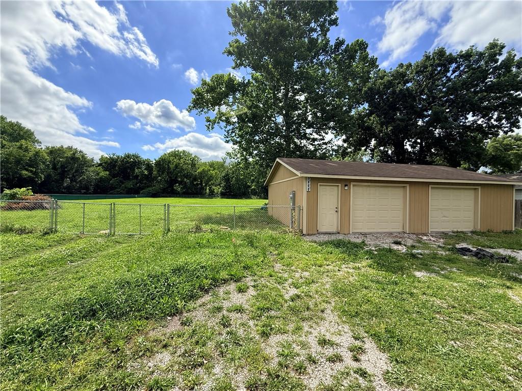 9800 South Noland Road Kansas City, MO 64138 - Photo 1 of 7
