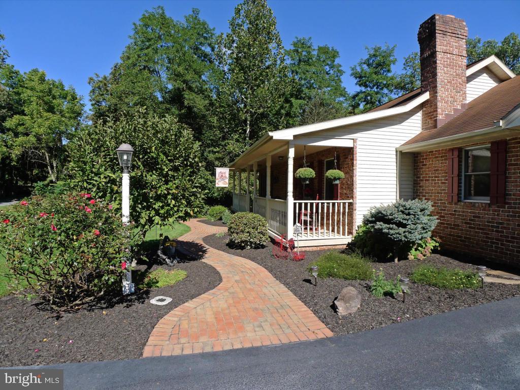 93 Chestnut Hill Road Stevens, PA 17578 - Photo 2 of 40 Gallery Image 2