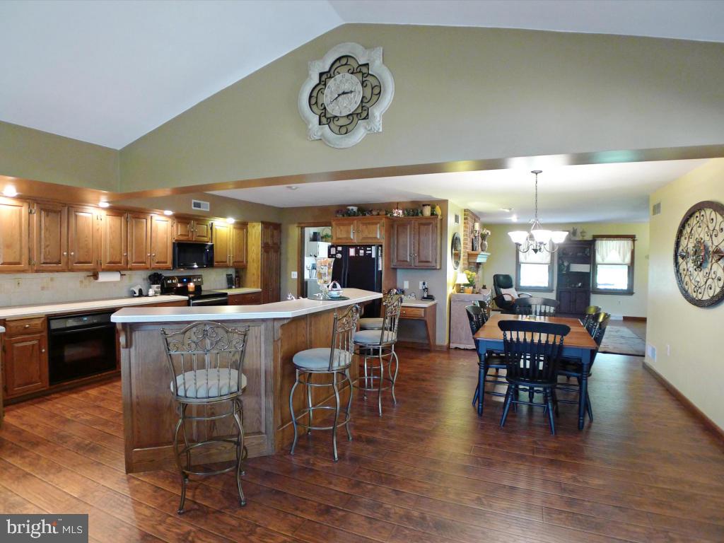 93 Chestnut Hill Road Stevens, PA 17578 - Photo 6 of 40 Gallery Image 6