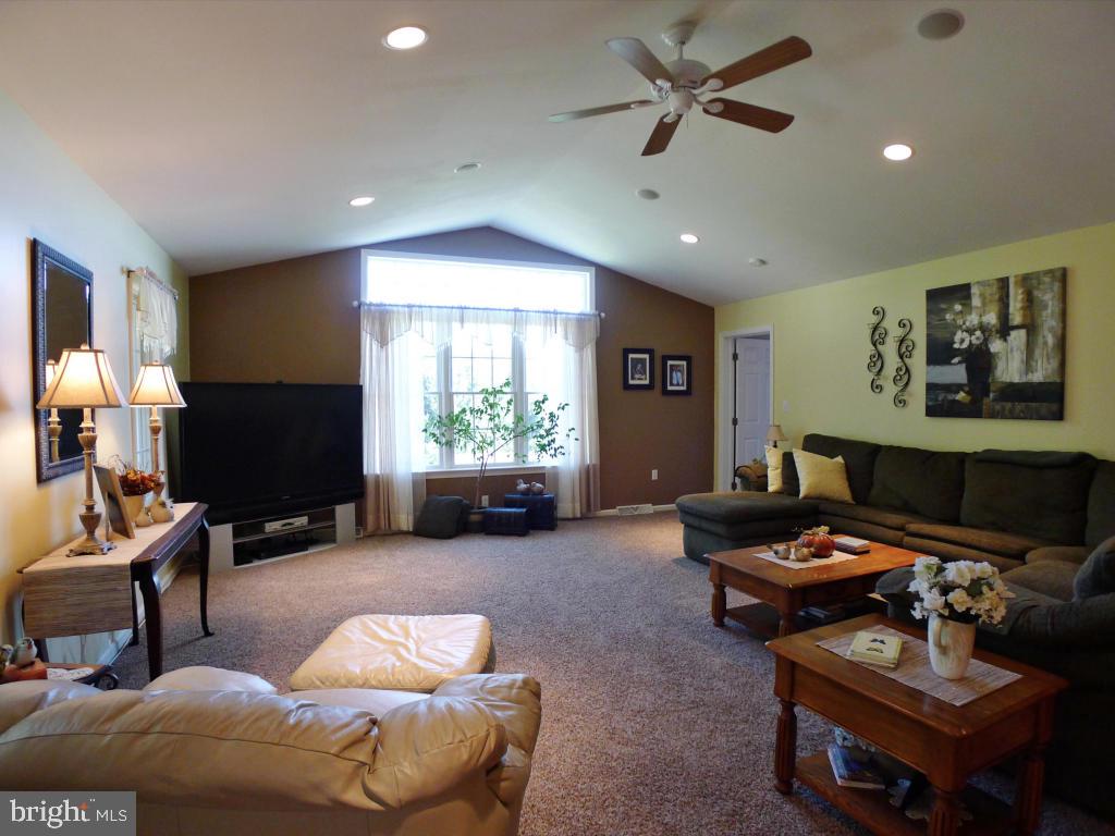 93 Chestnut Hill Road Stevens, PA 17578 - Photo 10 of 40 Gallery Image 10