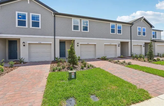 front view of house with a yard