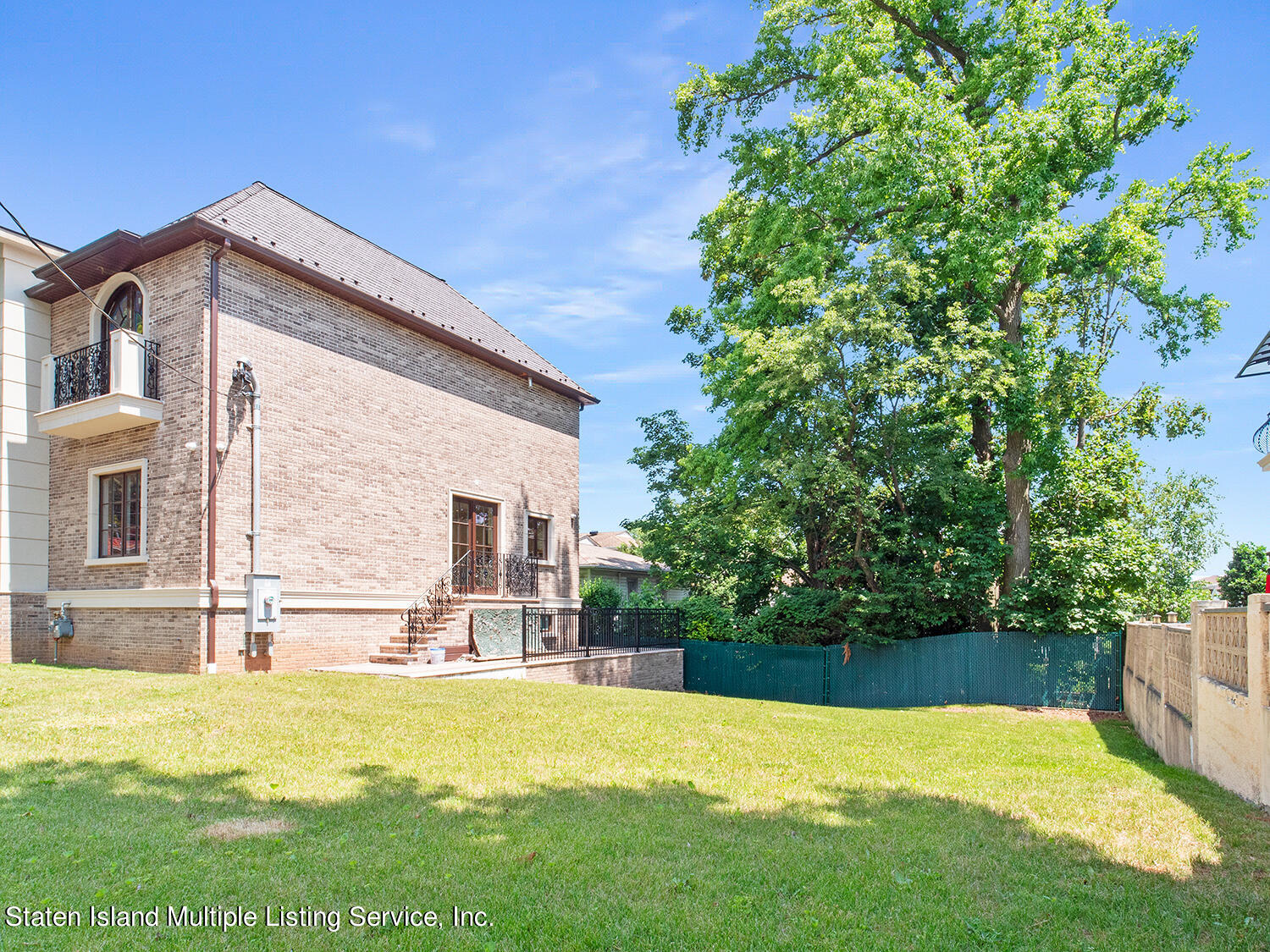 636 West Fingerboard Road Staten Island, NY 10305 - Photo 4 of 45 P1477725