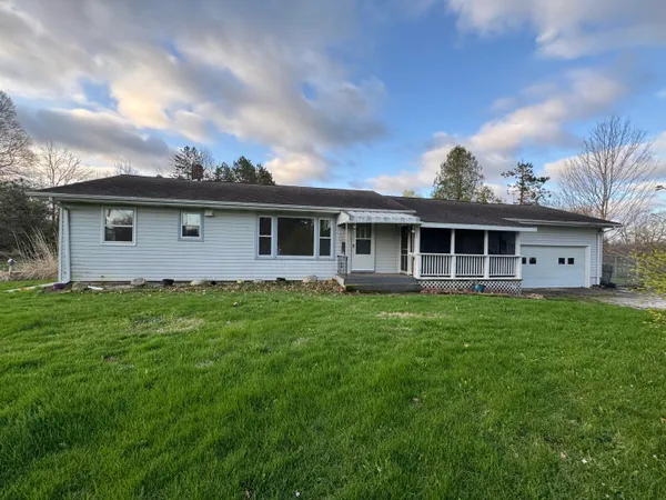 $265,000 | 3334 West Glendora Road, Buchanan, MI 49107