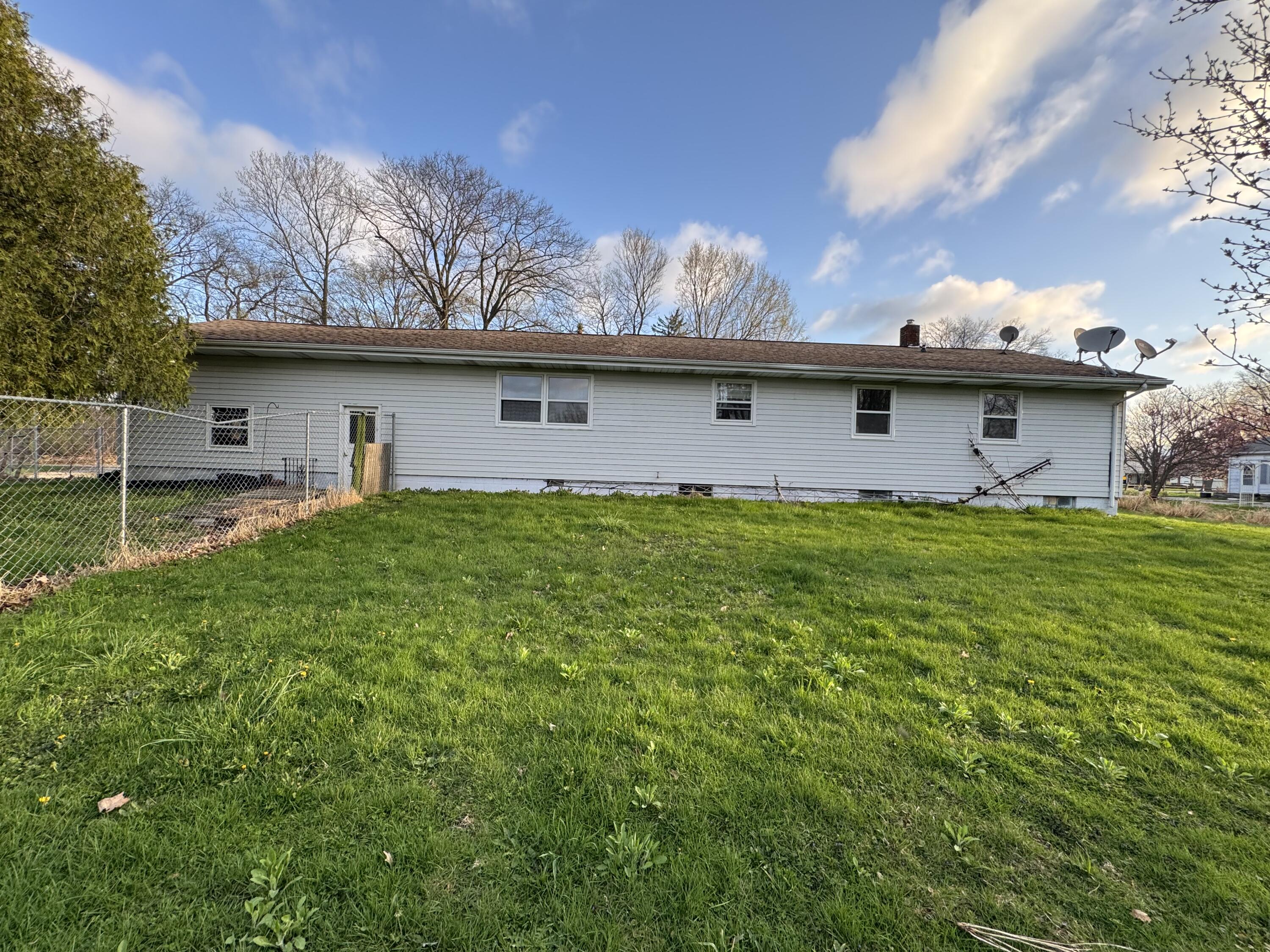 3334 West Glendora Road Buchanan, MI 49107 - Photo 20 of 25 IMG_0320 (2)