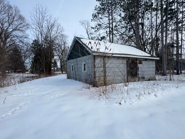 $275,000 | 3334 West Glendora Road, Buchanan, MI 49107