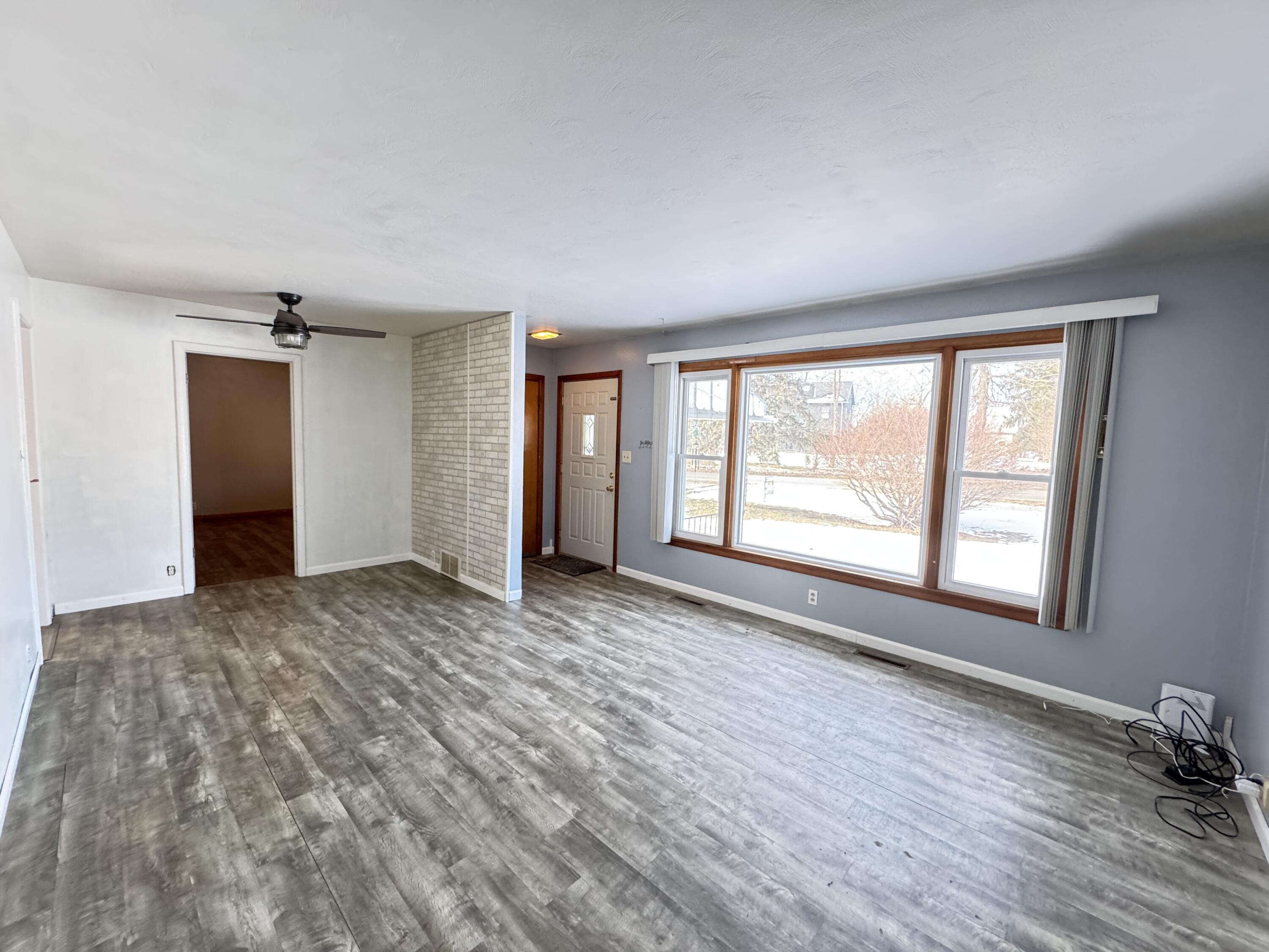 3334 West Glendora Road Buchanan, MI 49107 - Photo 3 of 26 IMG_0306