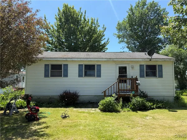 $265,000 | 3658 Flanders Road, Lyme, NY 13693