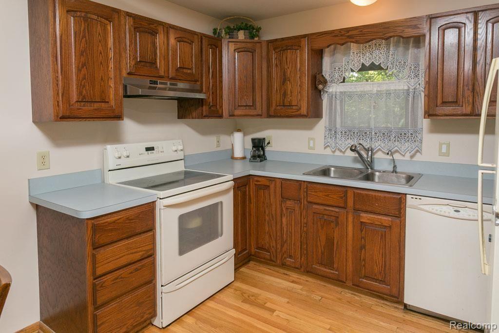 4489 East Allen Road Howell, MI 48855 - Photo 14 of 73