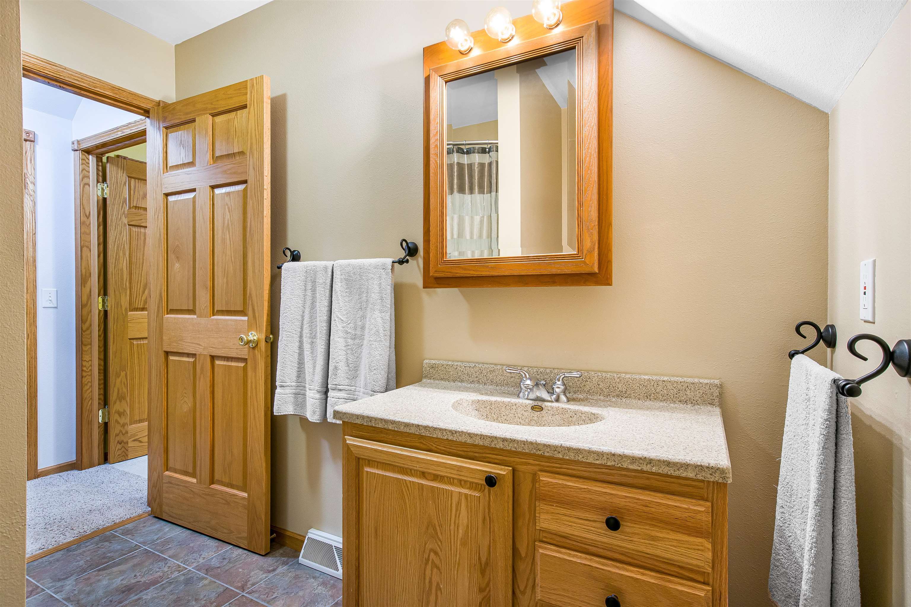 S4395 Cedarberry Lane Baraboo, WI 53913 - Photo 7 of 67