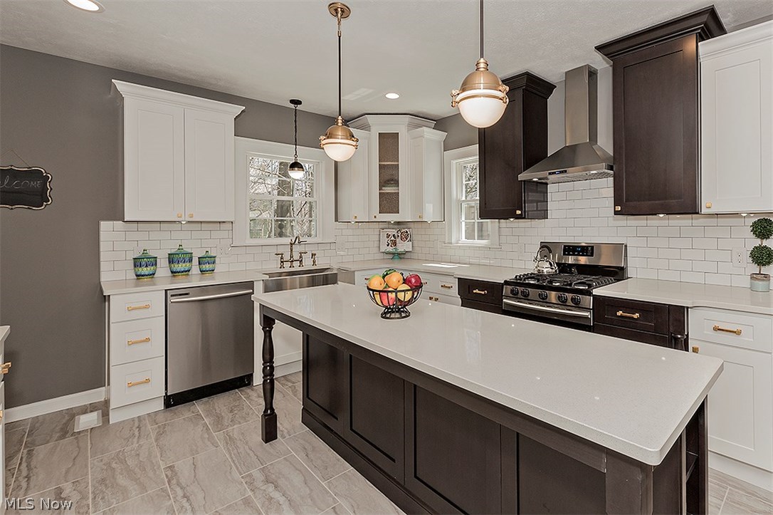 3265 Chadbourne Road Cleveland, OH 44120 - Photo 17 of 35