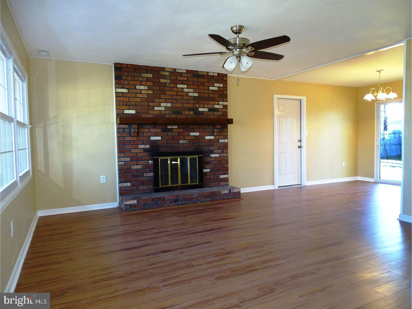 58 Indigo Road Levittown, PA 19057 - Photo 3 of 21 Living Room