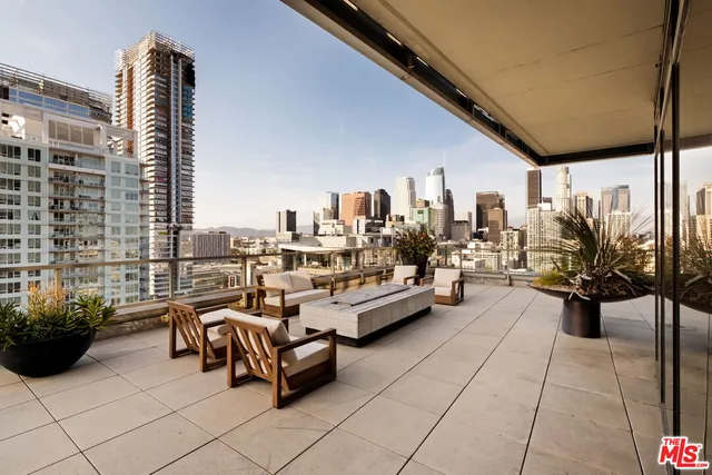 $4,500,000 | 1155 South Grand Avenue, Unit PH2204, Los Angeles, CA 90015