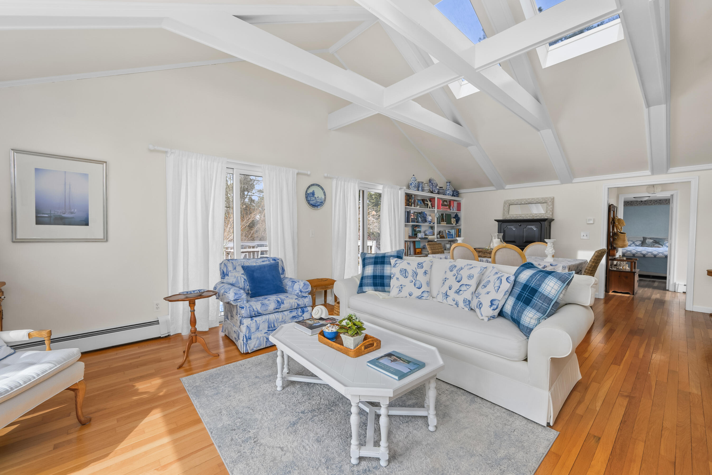 118 Wilfred Road Chatham, MA 02633 - Photo 10 of 50 Living Room