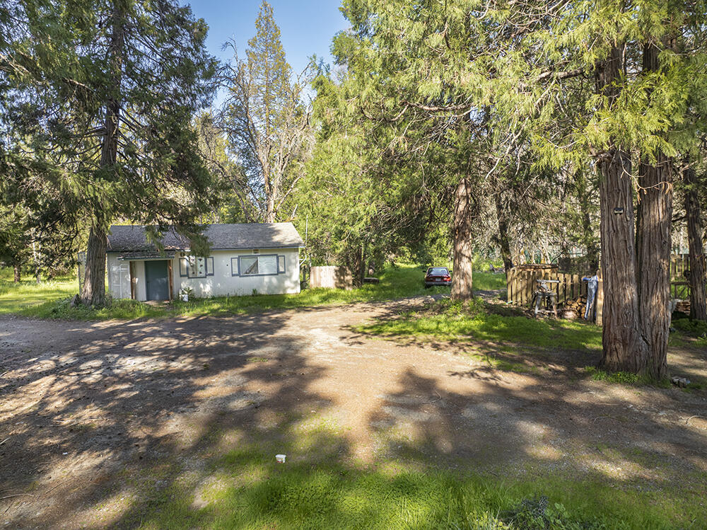 1685 Cedar Flat Road Williams, OR 97544 - Photo 20 of 60 20a
