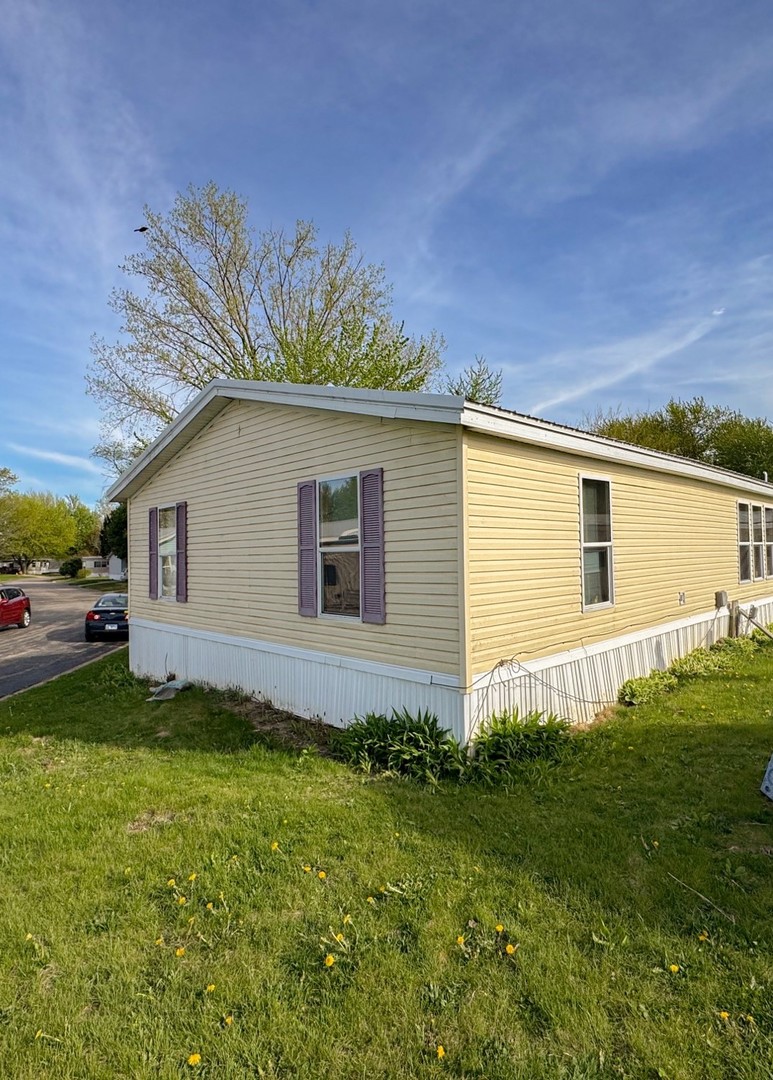 16 West Wasson Road, Unit 265 Amboy, IL 61310 - Photo 3 of 25 Gallery Image 3