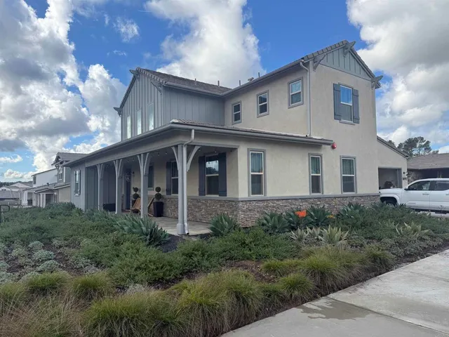 $2,300,000 | 16992 Goodeve Drive, Poway, CA 92064