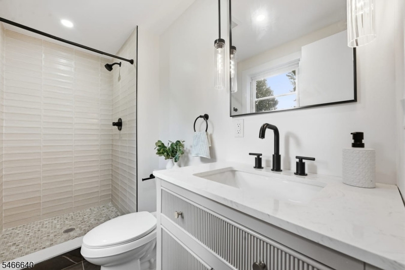 23 Buckingham Road West Orange, NJ 07052 - Photo 22 of 28 Gallery Image 22