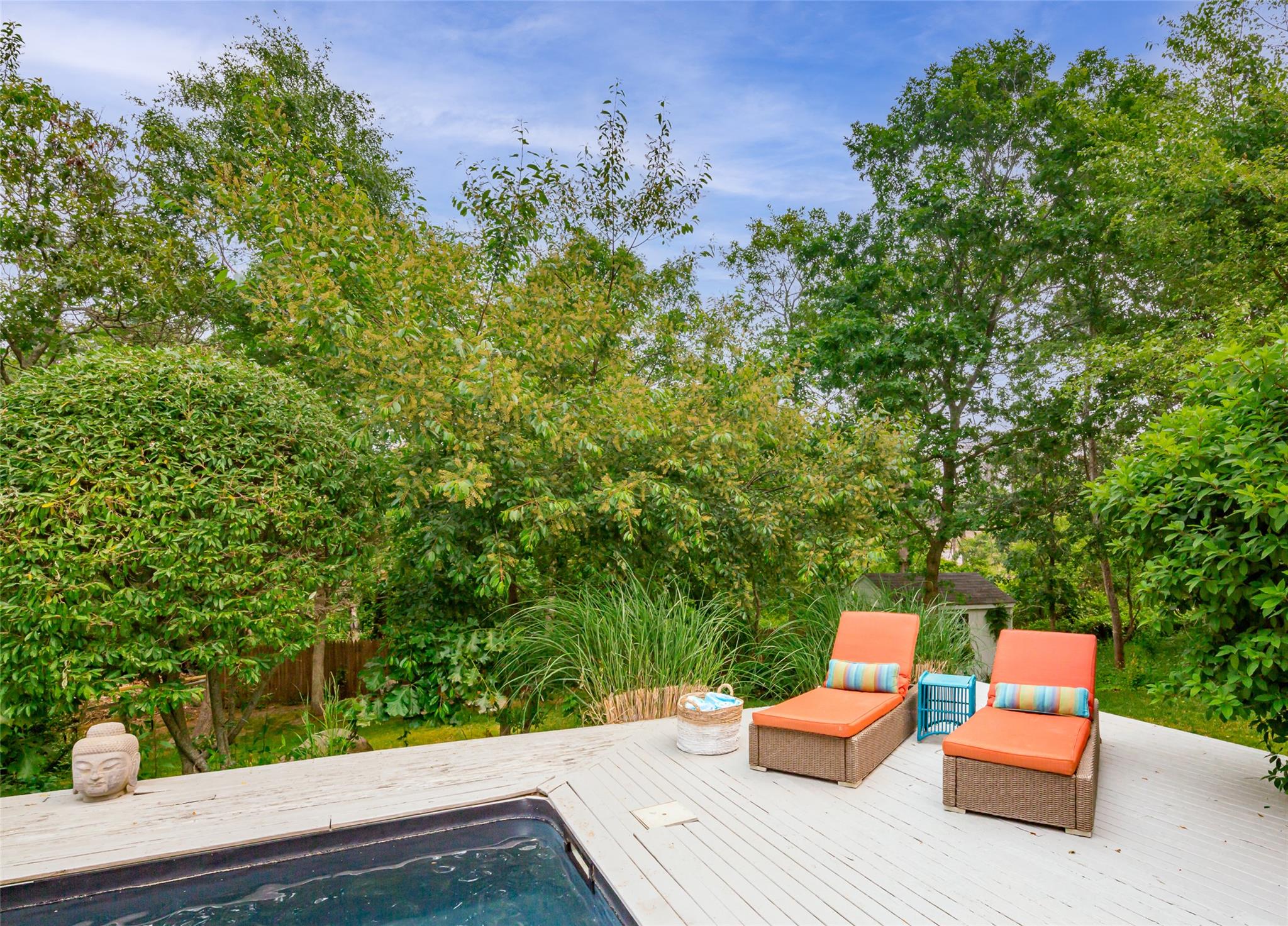 21 Hillover Road East Hampton Bays, NY 11946 - Photo 23 of 33