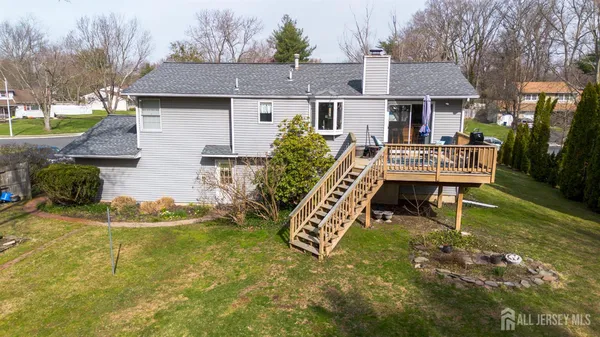 $649,900 | 29 Hawthorne Lane, East Windsor, NJ 08520