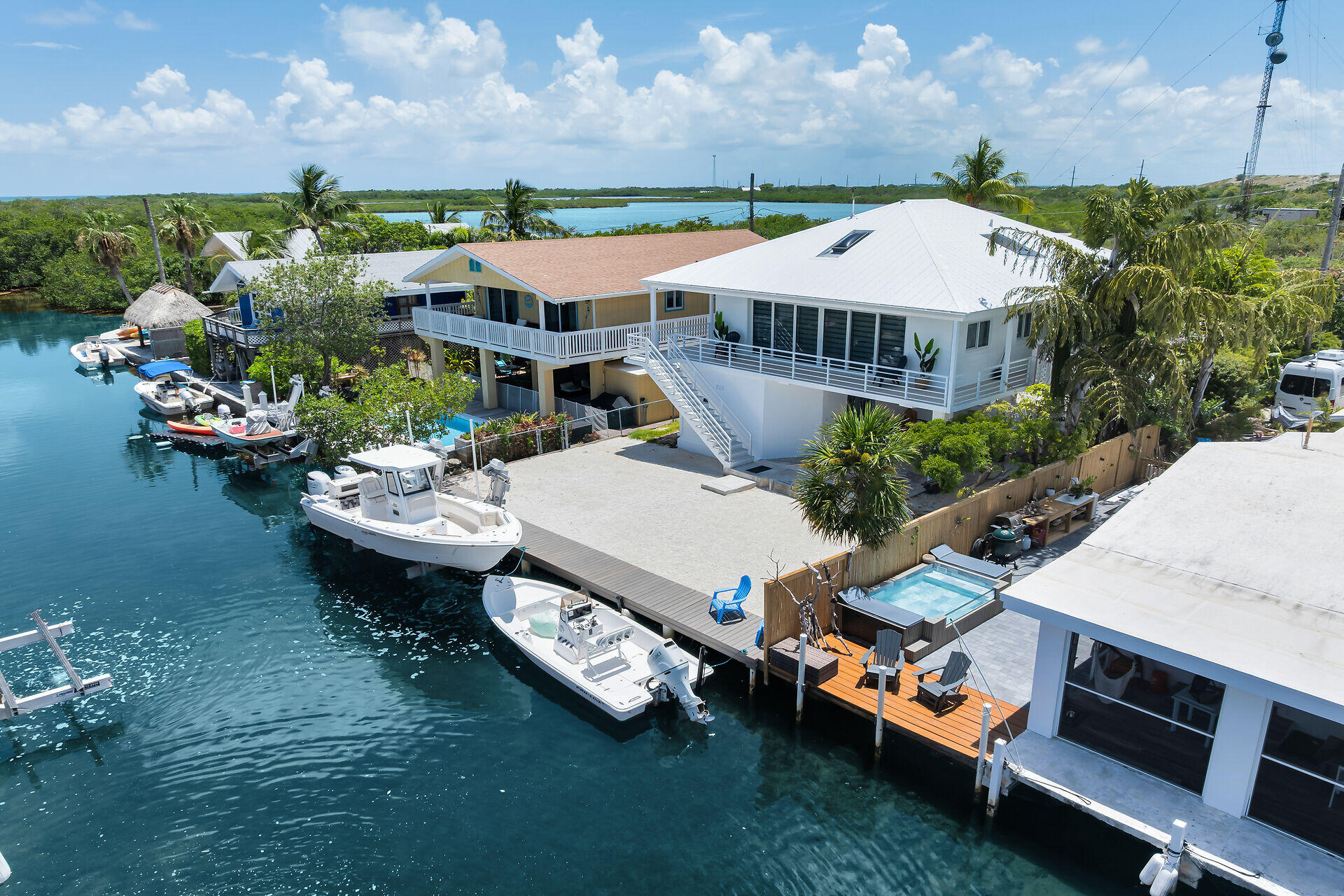 121 Long Key Lake Drive Long Key, FL 33001 - Photo 1 of 36 virtual-tour-364570-13