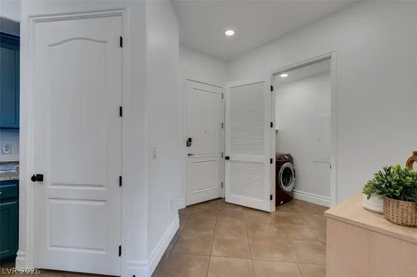 $2,050 | 50 East Serene Avenue, Unit 323, Las Vegas, NV 89123