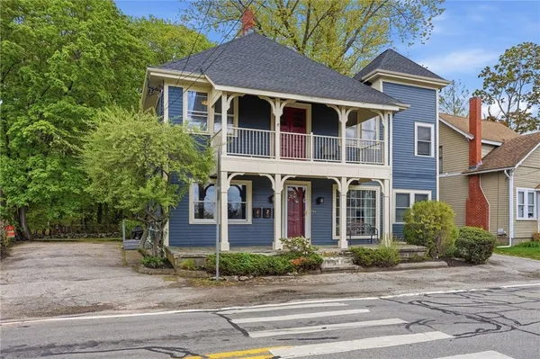 $919,000 | 192 Washington Road, Barrington, RI 02806