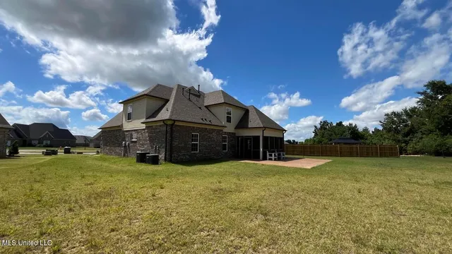 $329,900 | 3556 May Brk Cove, Southaven, MS 38672